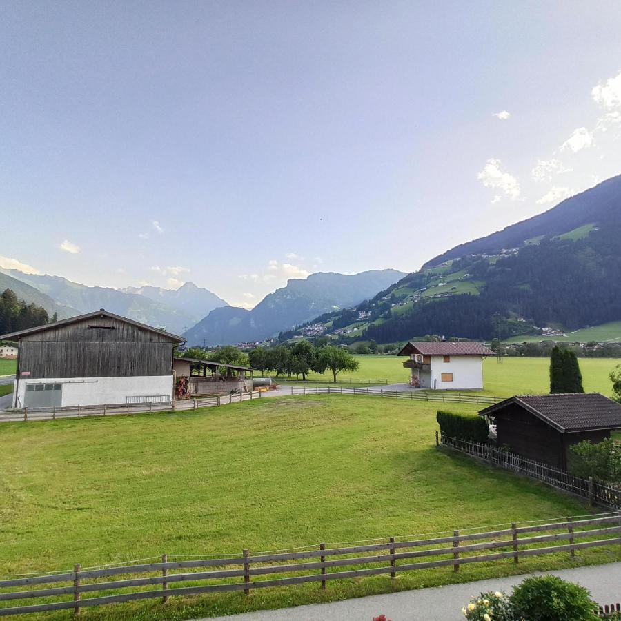 Ferienwohnung Zillertaler Alpenblick Zell am Ziller Buitenkant foto